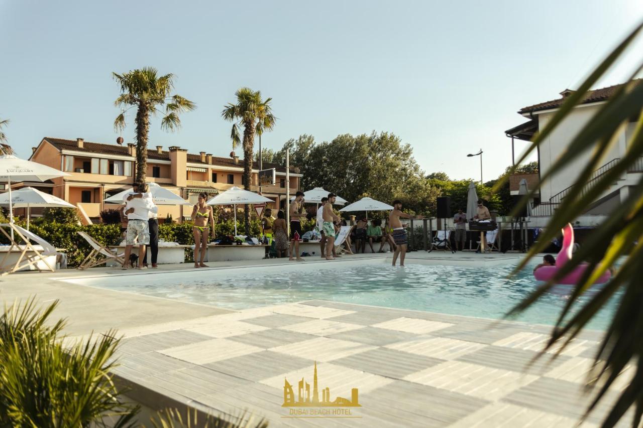 Dubaibeachotel Llido Degli Estensi Luaran gambar